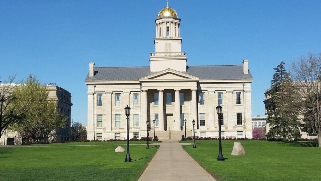 Old Capitol, Iowa City es uno de los sitios históricos más populares de Iowa