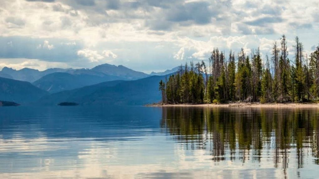 Grand Lake es uno de los mejores lagos de Colorado con impresionantes vistas
