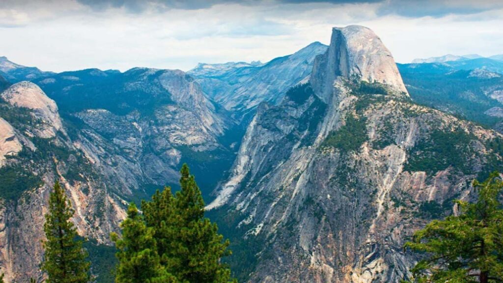 Yosemite es uno de los mejores parques nacionales de California