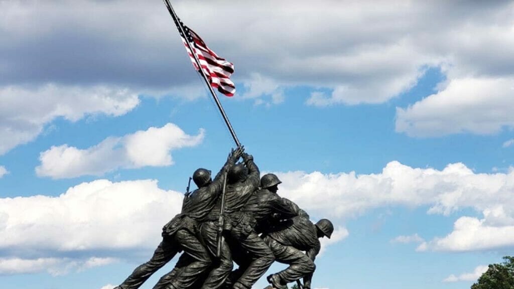 El Memorial de Guerra del Cuerpo de Marines de los Estados Unidos