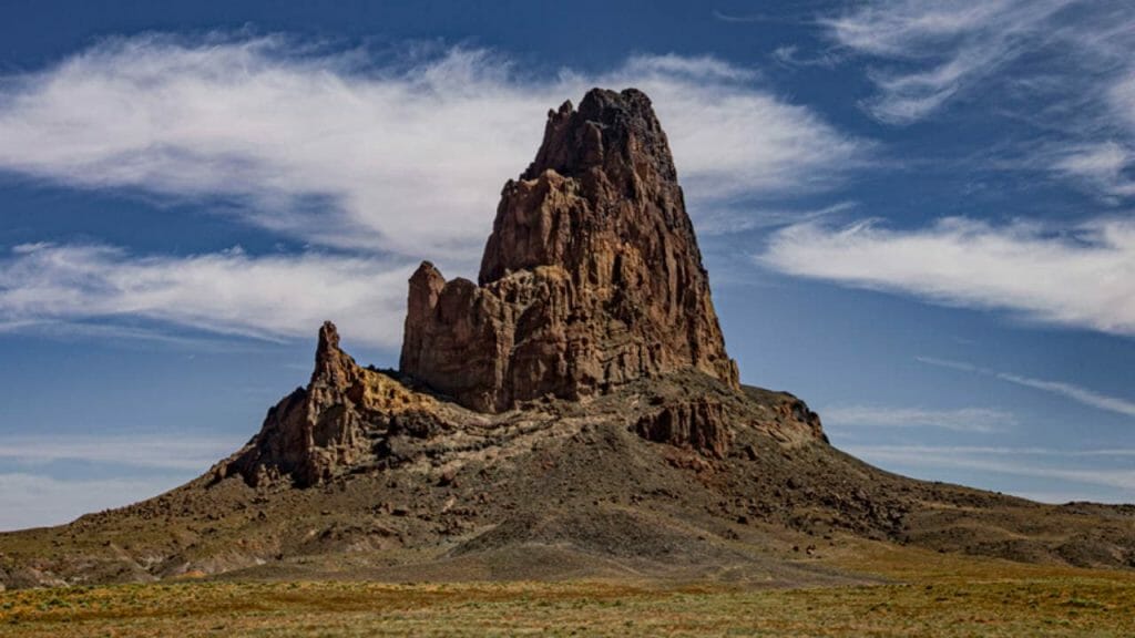 Agathla Peak es una de las montañas más importantes de Arizona