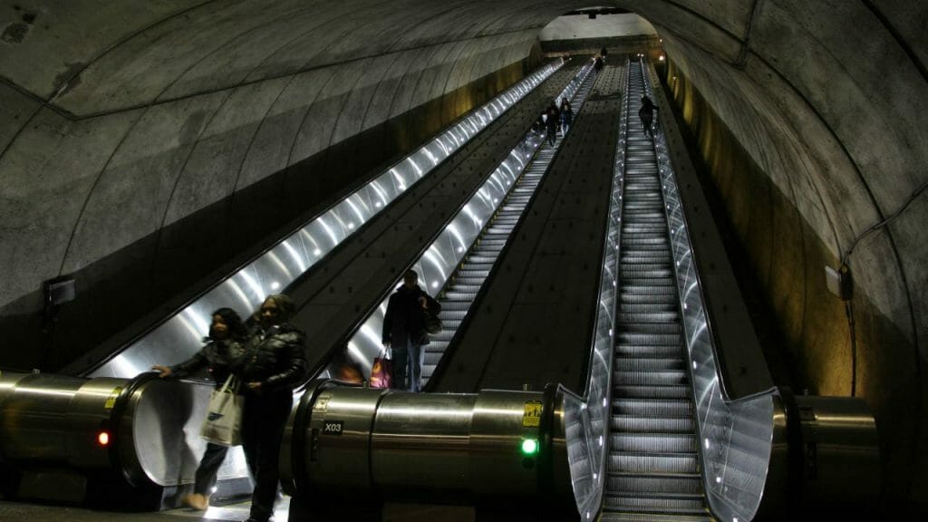 Escalera mecánica de la estación Bethesda