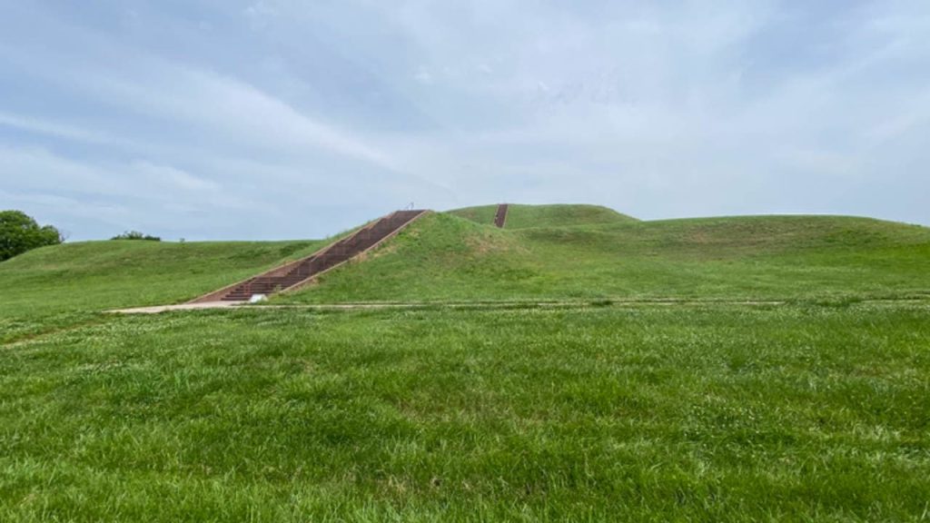 Sitio histórico estatal Cahokia Mounds