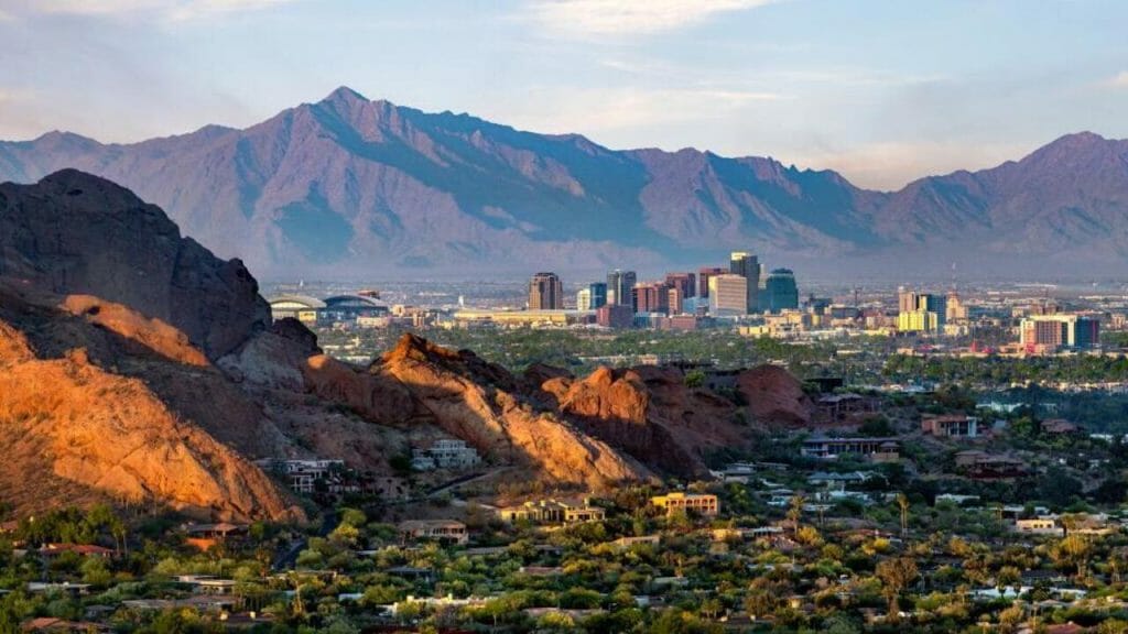 Phoenix es una de las ciudades más pobladas de Arizona.