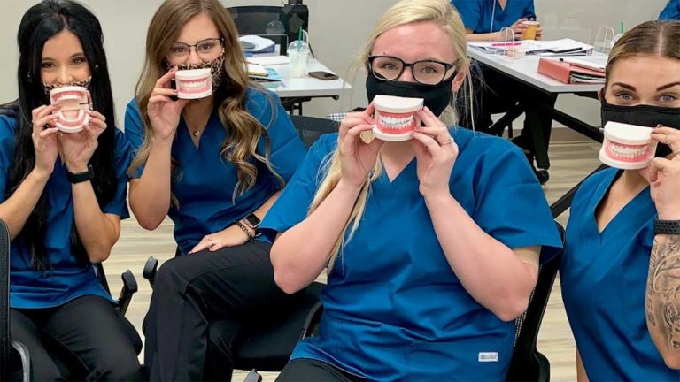 Las mejores escuelas de asistente dental en Arizona