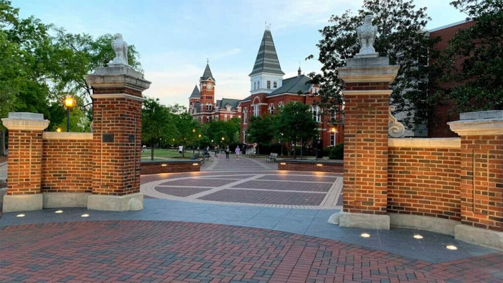 La Universidad de Auburn es una de las mejores escuelas de psicología de Alabama