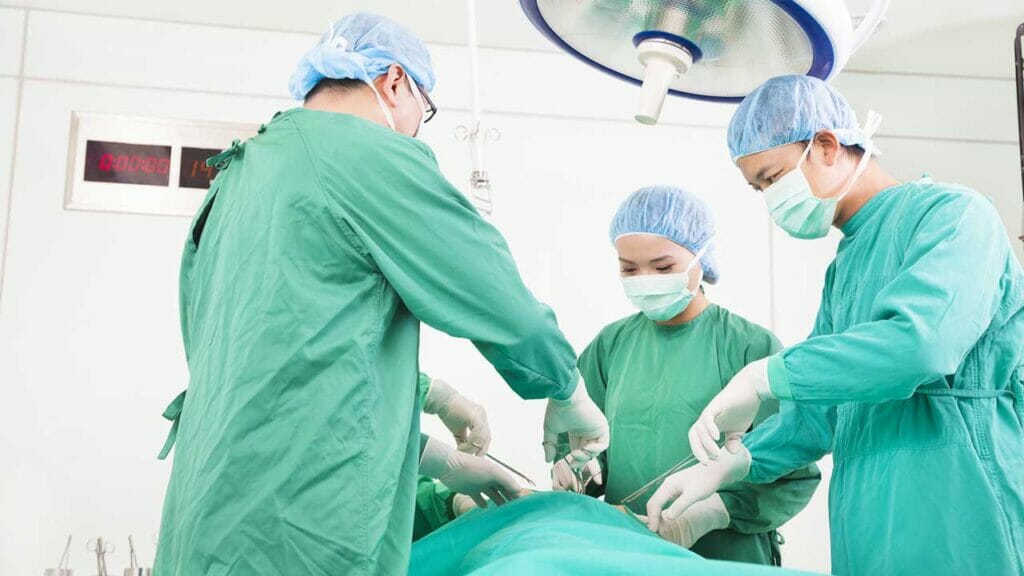Los cirujanos son uno de los trabajos mejor pagados en Arkansas